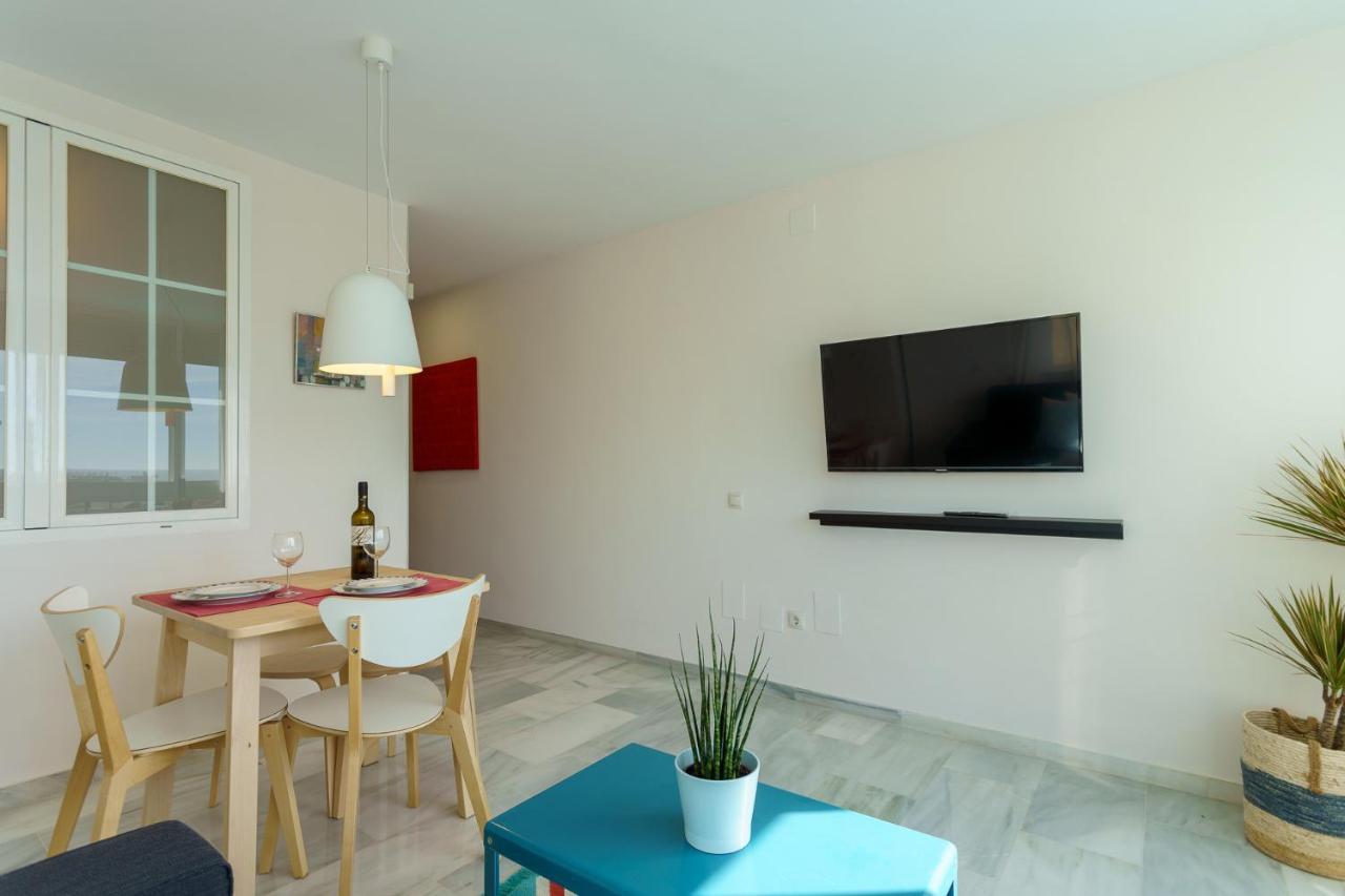 Malagasuite Carihuela Apartments Torremolinos Exterior photo