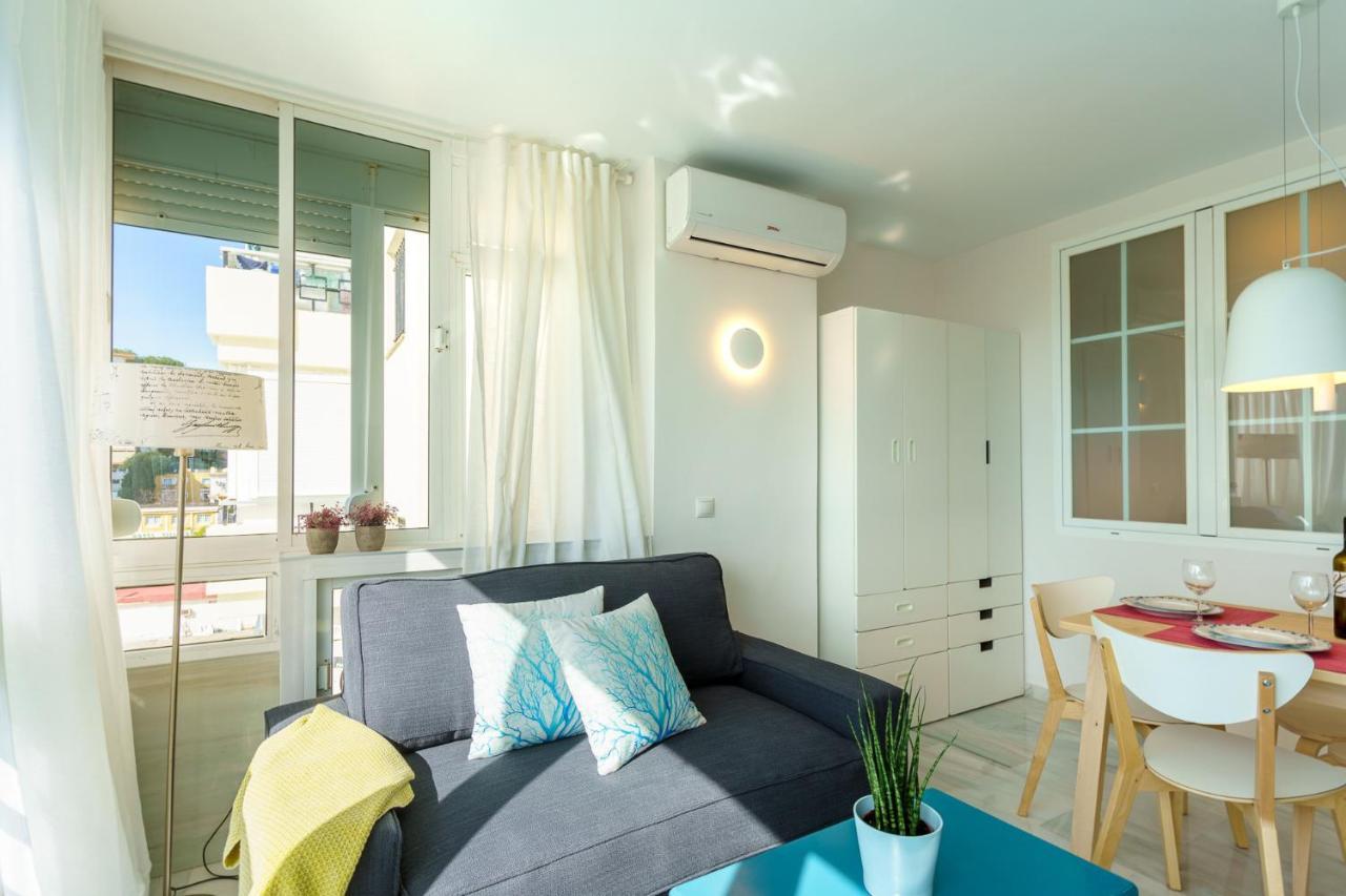 Malagasuite Carihuela Apartments Torremolinos Exterior photo