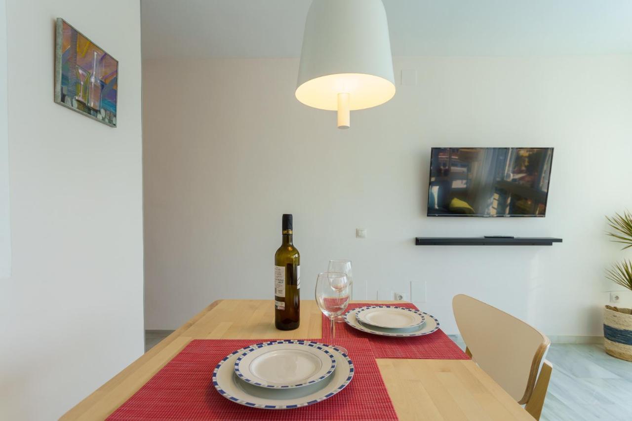 Malagasuite Carihuela Apartments Torremolinos Exterior photo
