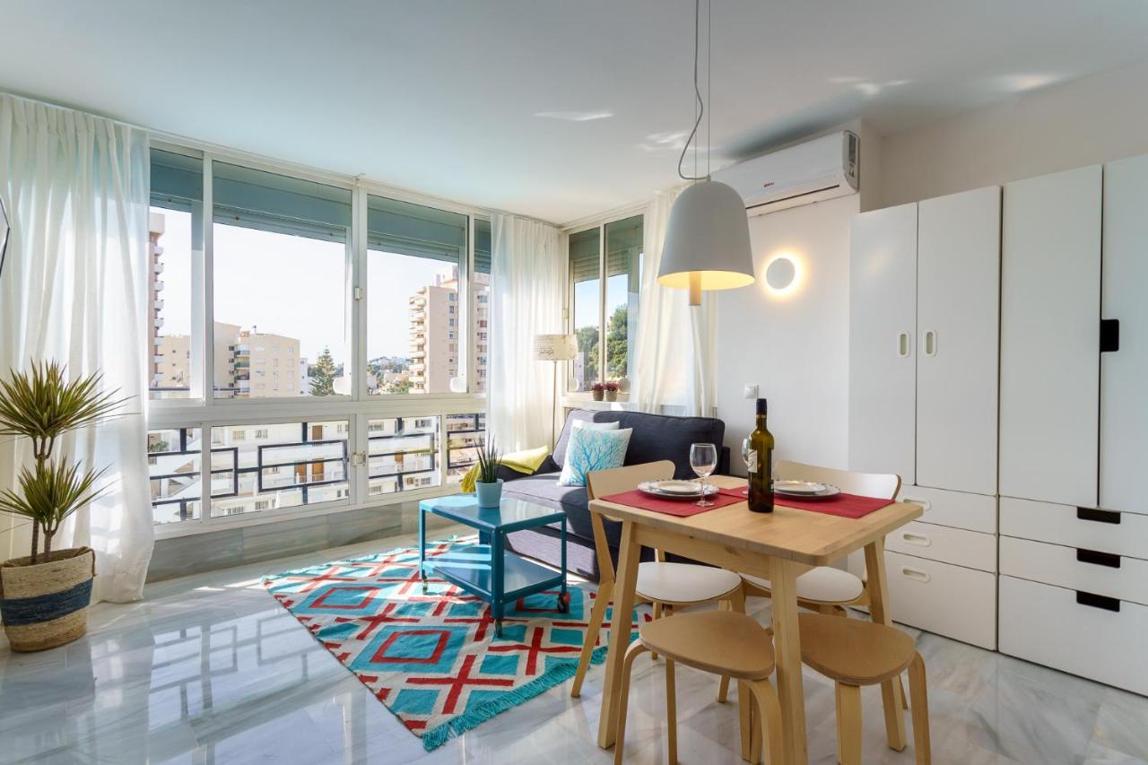 Malagasuite Carihuela Apartments Torremolinos Exterior photo