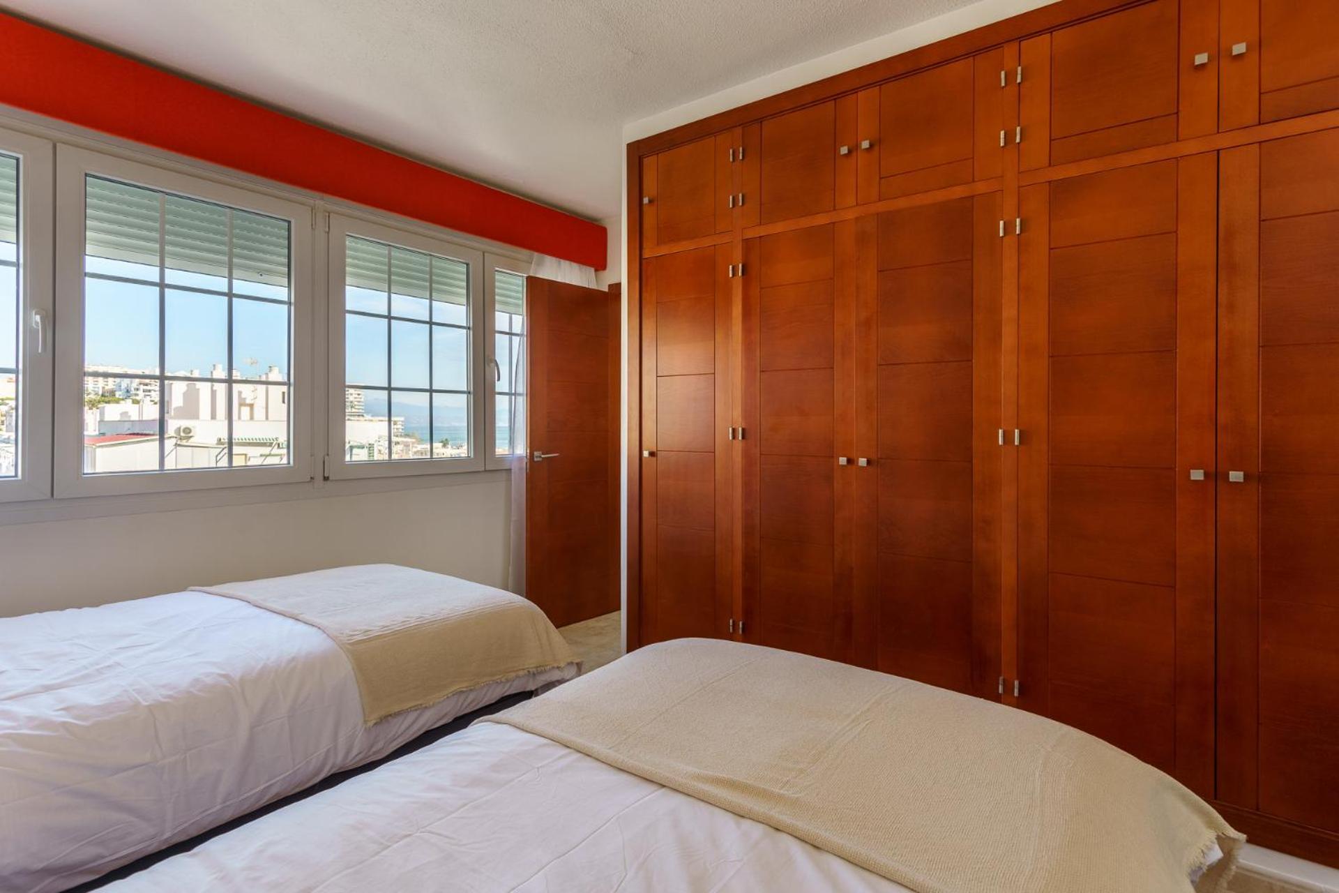 Malagasuite Carihuela Apartments Torremolinos Exterior photo